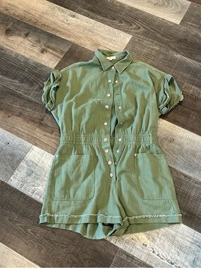 BUCKETLIST Olive Green Button-Front Short Sleeve Romper